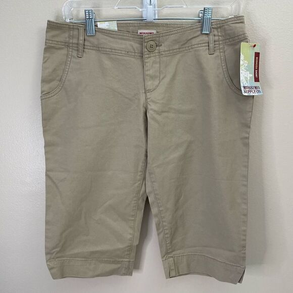 NEW! Mossimo| Bermuda shorts| Size 5| khaki| Pockets - Picture 1 of 9